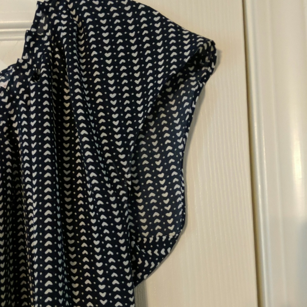 Lauren Conrad blouse.  Size M. - Picture 3 of 4
